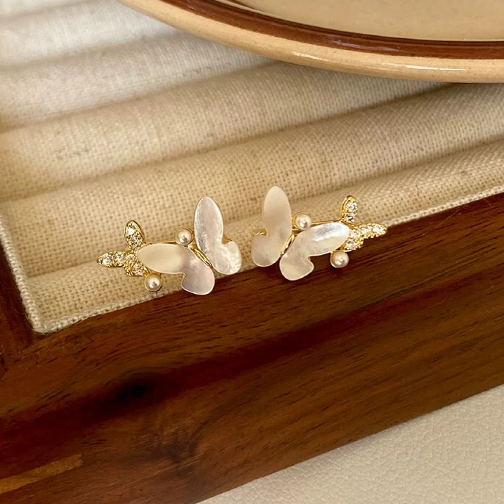 铜合金耳饰 AL5634仙女立体蝴蝶耳扣ins甜美耳环小众设计气质时尚