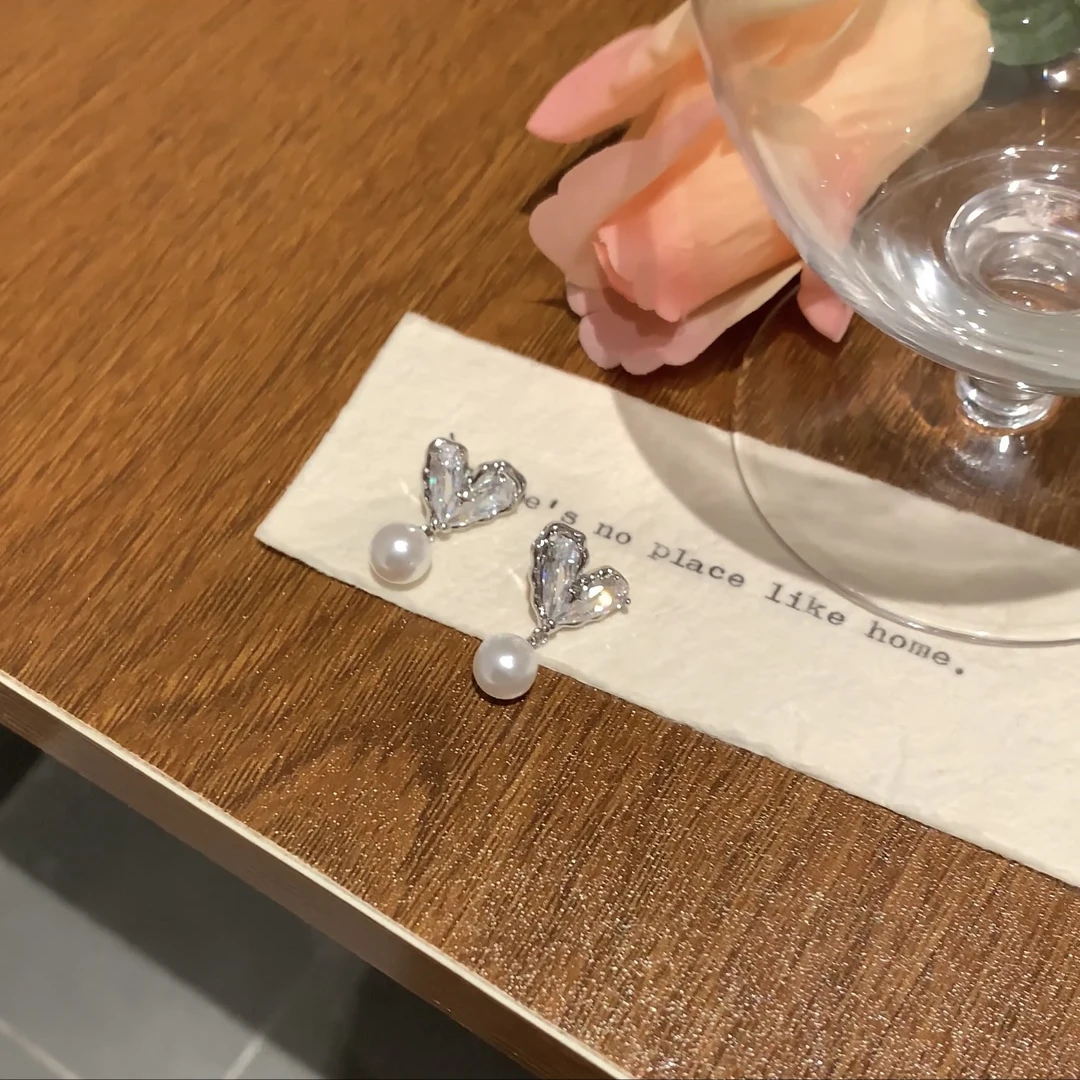 铜合金耳饰 AL4436 【此刻心动】爱心耳钉小众设计感高级气质轻奢