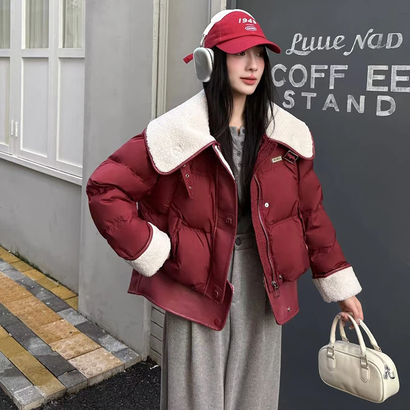 安可拉红短款羽绒服女2024年冬季新款高级感羊羔毛翻领白鸭绒外套