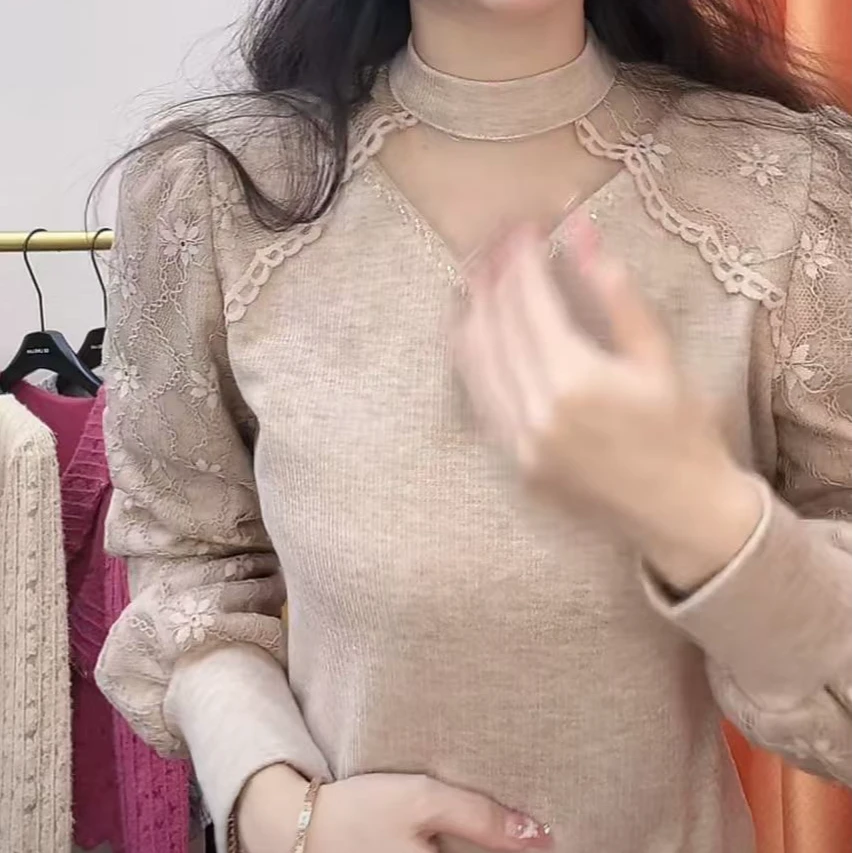 新款美拉德加绒蕾丝打底2024爆款高级半高领外穿打底衫时尚镂空