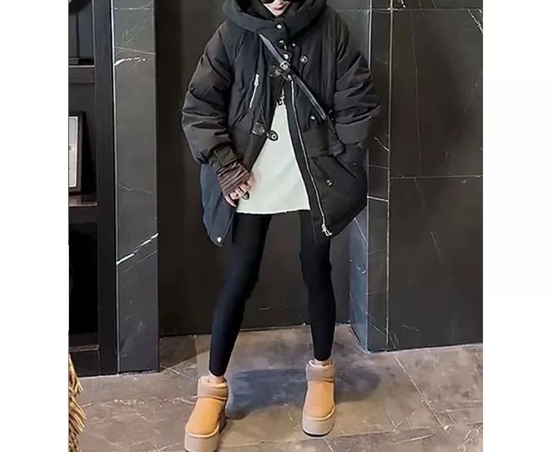 F55372皮标扣羽绒服