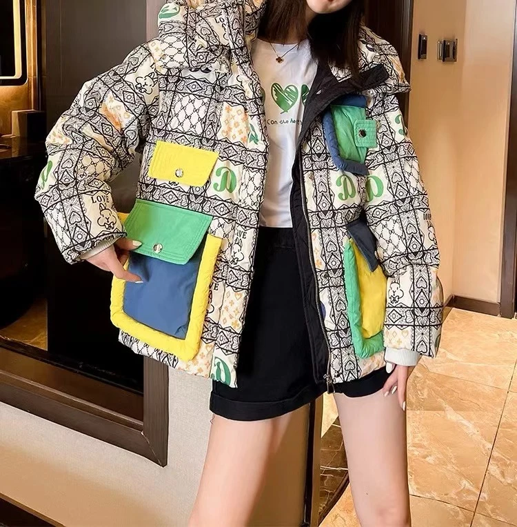 37562拼色羽绒服