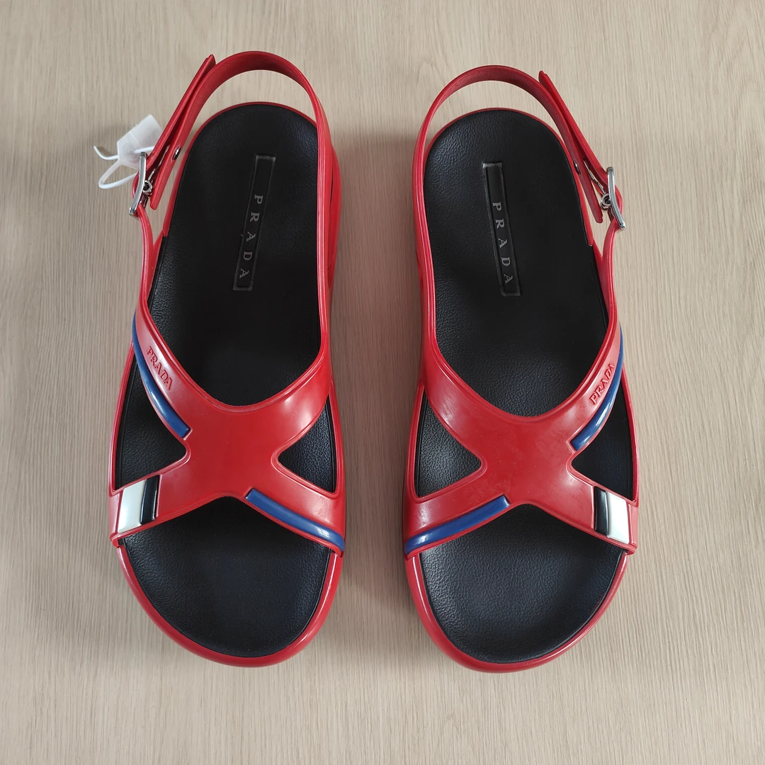 全新未使用 Prada/普拉达 男士夏季休闲凉鞋公价5900