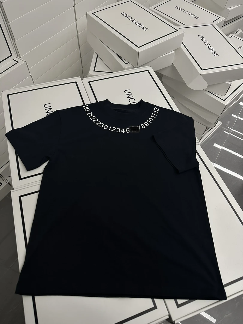 2024极简风数字春夏圆领黑色轻奢夏款时尚休闲T恤短袖