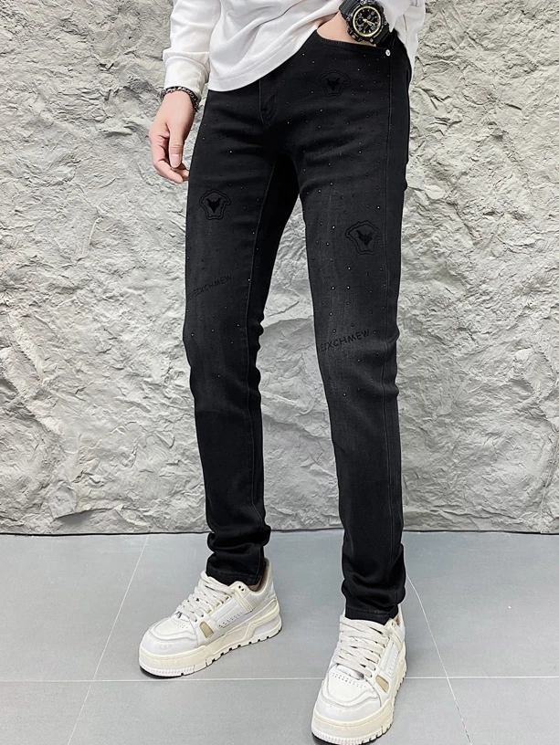 5168冬季新品内里抓毛保暖烫钻压花黑色修身小脚牛仔裤