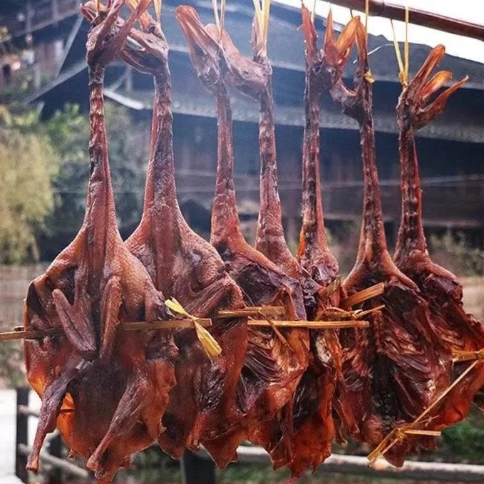 【馋图图腊卤】[新店大酬宾]湖南特产正宗农家散养老鸭手工烟熏腊鸭