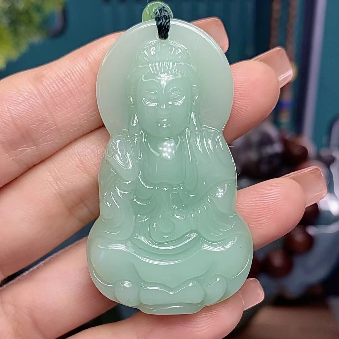 . 时尚饰品浅绿色八角观音吊坠