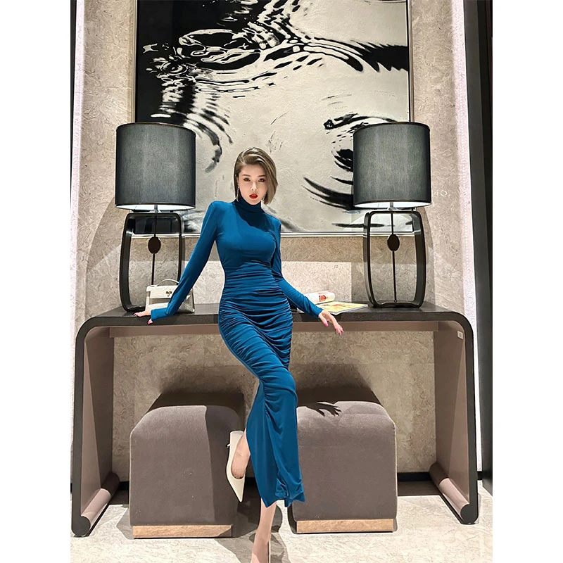 XULU原创高定普鲁士蓝水晶麻纱时尚气质修身褶皱长袖半高领连衣裙
