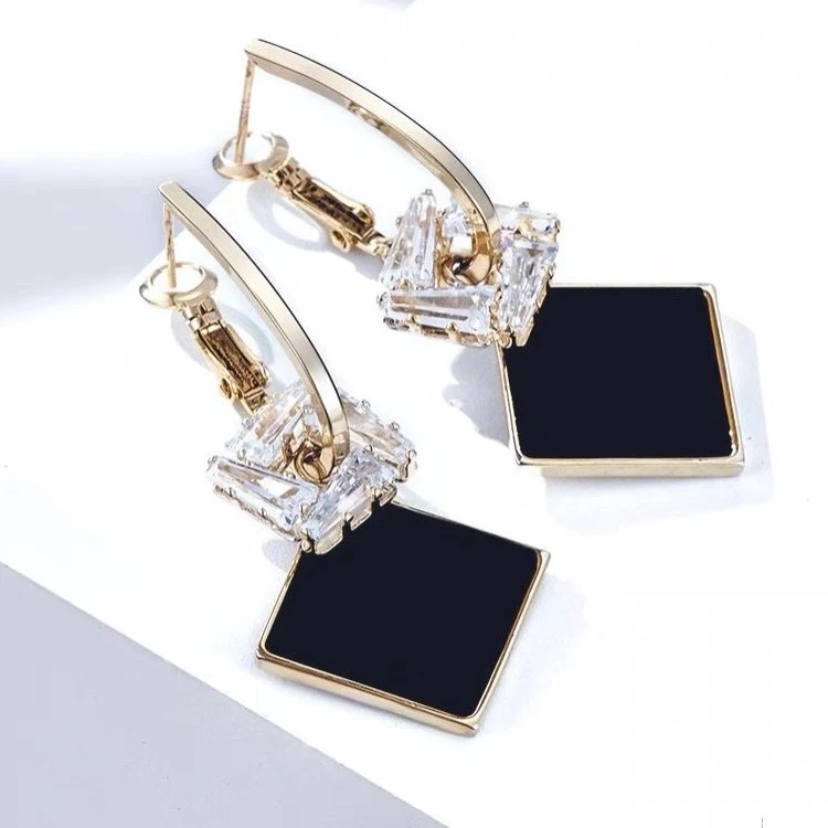 铜合金玻璃耳饰 A132-菱形韩版轻奢气质显白黑色方块经典耳环时尚