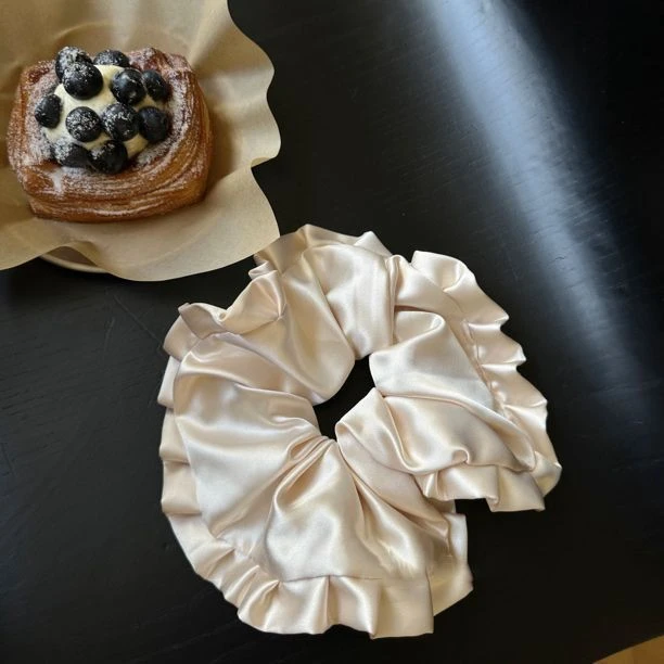 褶皱大肠发圈韩系网红2024新款高端皮筋高级感头绳女皮套扎头发绳