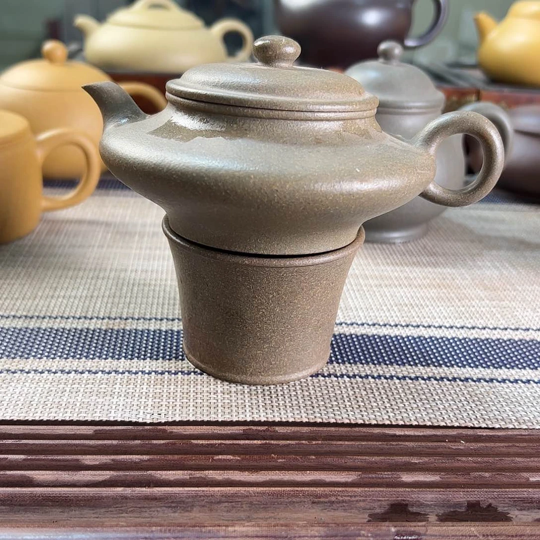 紫砂茶壶青降坡虚扁