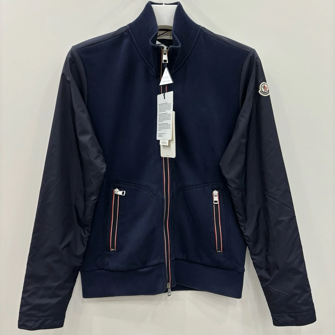 moncler 盟可睐/袖标拼接拉链夹克外套/尺码M/99新/编号6096