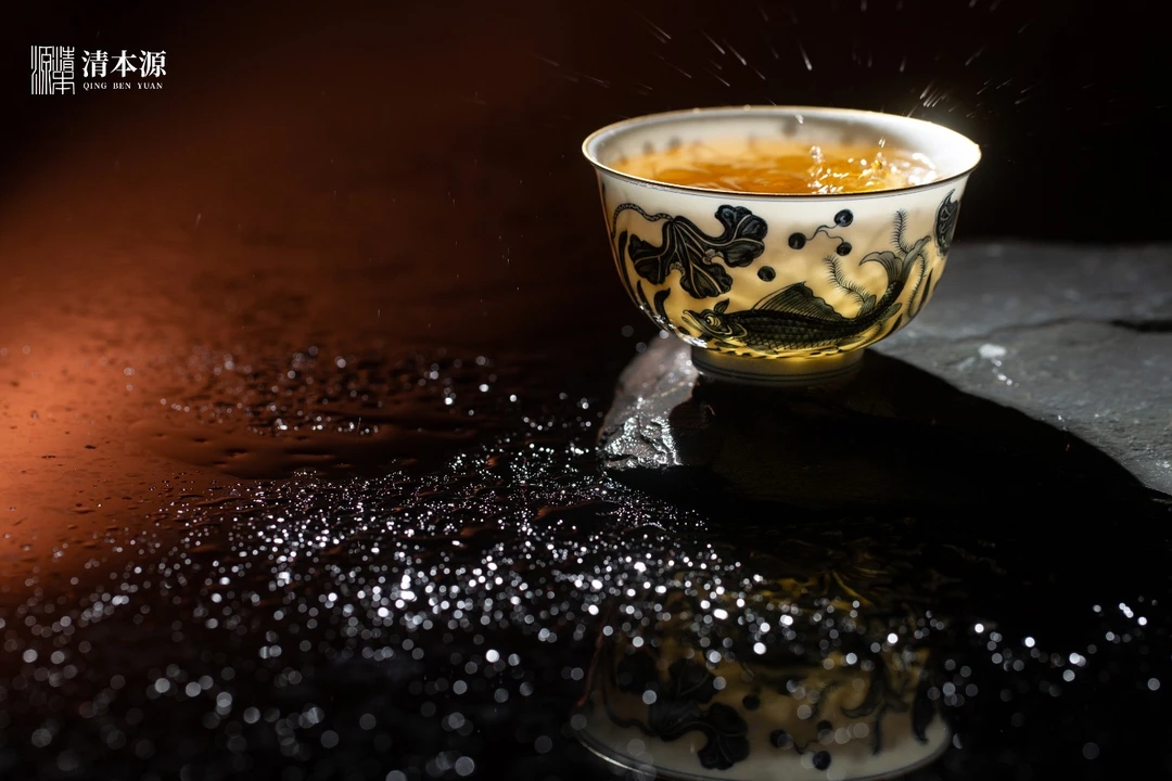 清本源 鱼藻纹杯