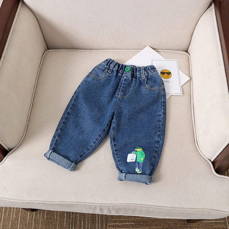 男童牛仔休闲裤韩版女童春秋季时尚儿童裤父亲节潮款柔软牛仔裤子