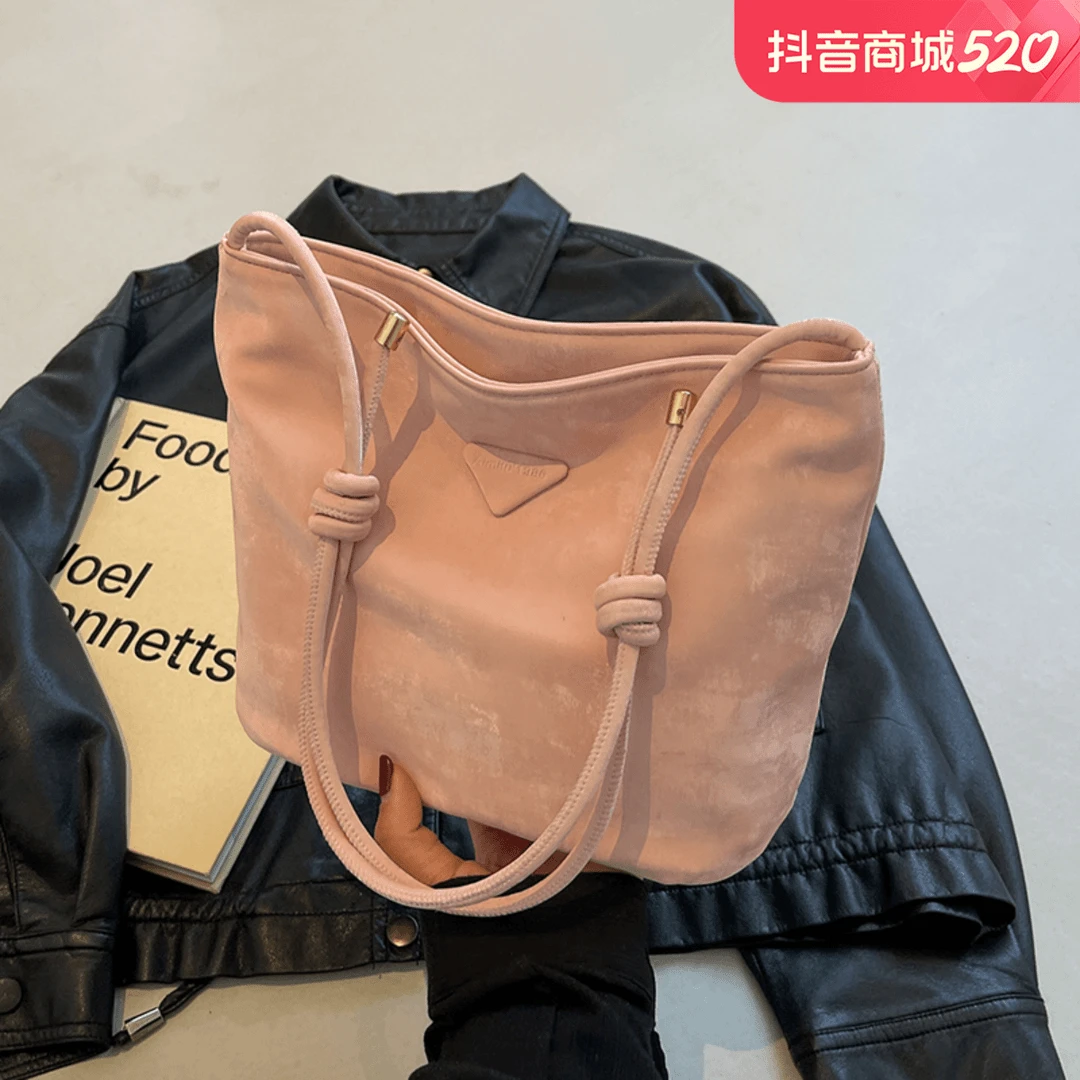 潮流包包女2024新款流行时尚洋气单肩包休闲简约百搭通勤斜挎包