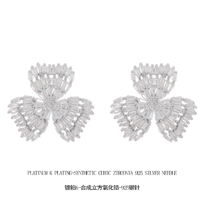 铜合金锆石耳饰  轻奢时尚满镶三叶草耳钉 G0943