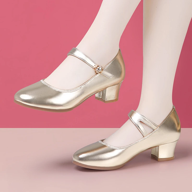新疆舞鞋真皮软底低跟高跟鞋舞台亮面小单鞋维族舞蹈散跳跳舞鞋子