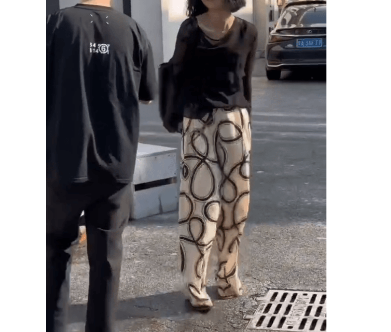2024夏季新款时尚女装网红气质休闲减龄漂亮上衣炸街裤子女潮