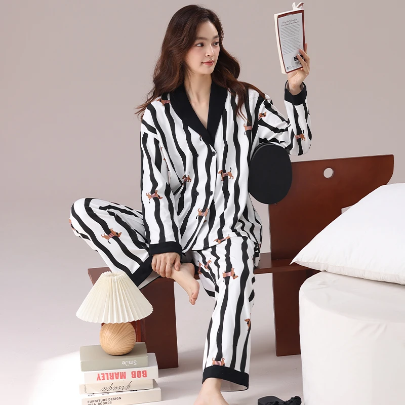 莉莉家新款女士加厚纯棉睡衣黑白竖条纹小狗长袖开衫款家居服套装