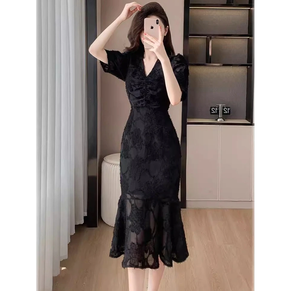 夏季高品质新款新款网红气质收腰蕾丝鱼尾裙御姐轻奢连衣裙长裙女