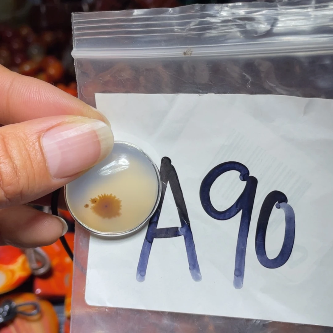 【闪购商品】玛瑙/玉髓颈饰未镶嵌