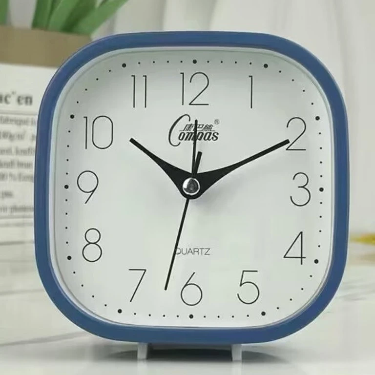 康巴丝静音大数字闹钟学生宿舍桌面时钟老人儿童卧室床头闹表台钟