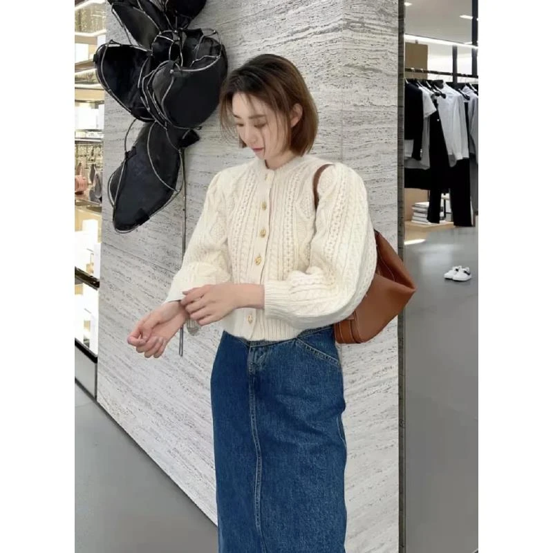 Celine/思琳yf952 金扣针织开衫 m码