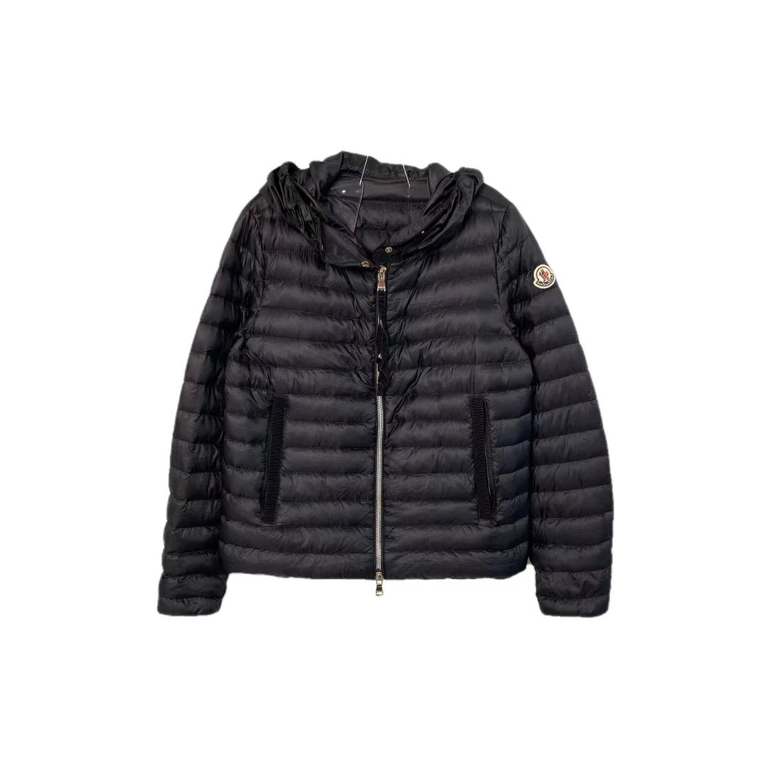 MONCLER 11626 黑色袖标羽绒服 0码