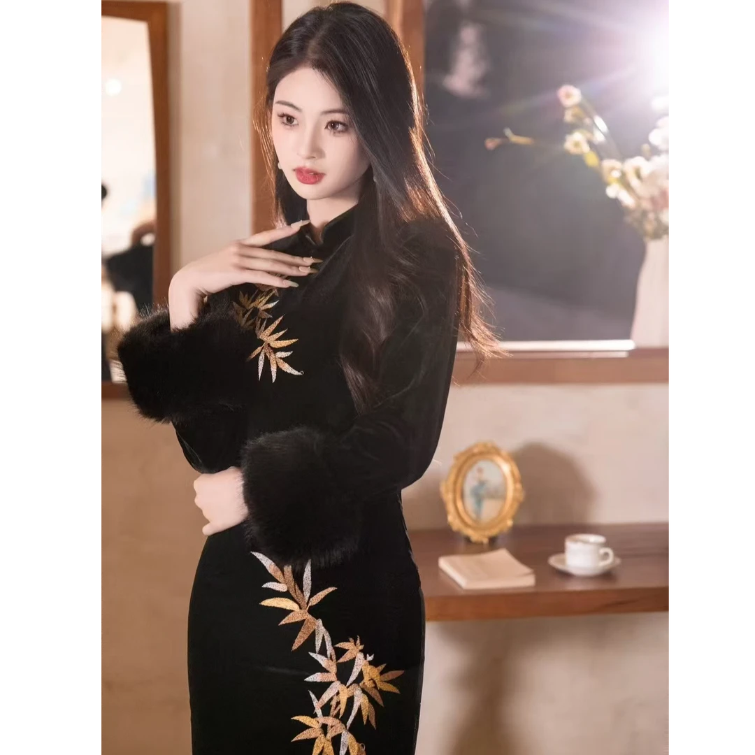 新中式弹力金丝绒修身不紧身苏绣金竹袖口环保毛可拆