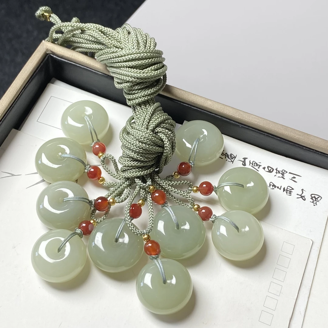 LG012 天然和田玉湖水绿平安扣挂件把件 尺寸22*11多样性发一