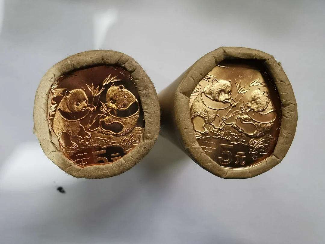 法定货币野生珍惜动物熊猫整卷送币筒