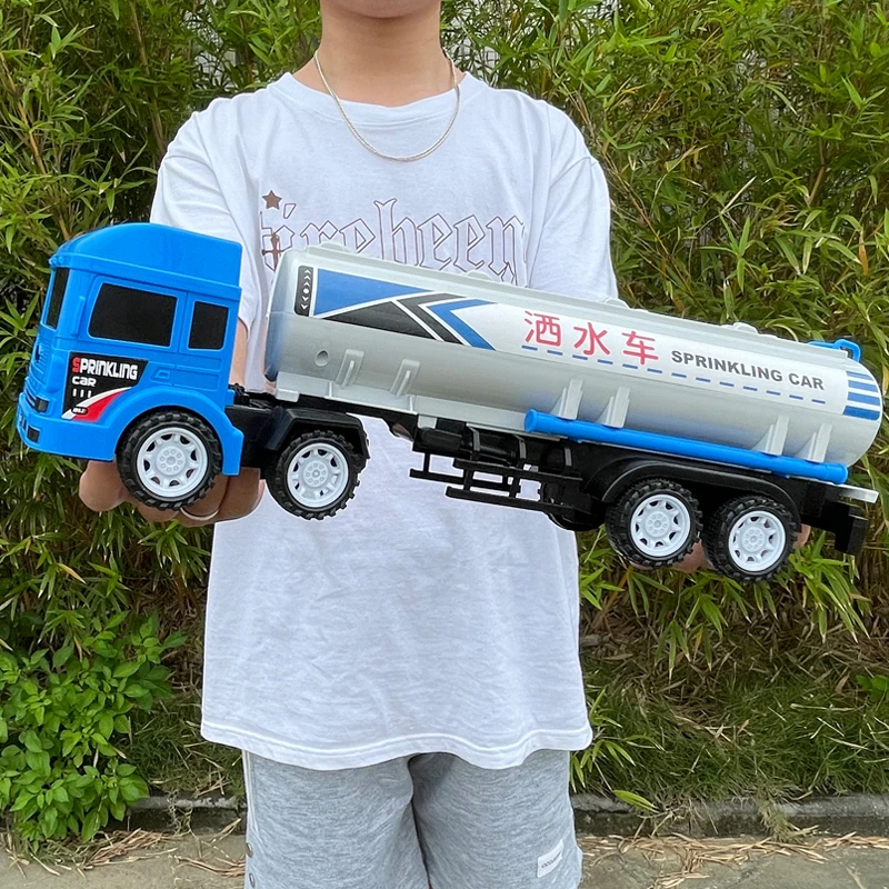 大号油罐车洒水车惯性儿童男孩益智玩具耐摔仿真模型汽车生日礼物