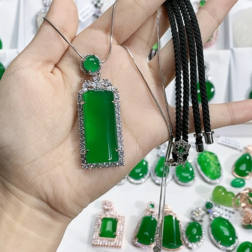 【闪购商品】玛瑙/玉髓吊坠未镶嵌