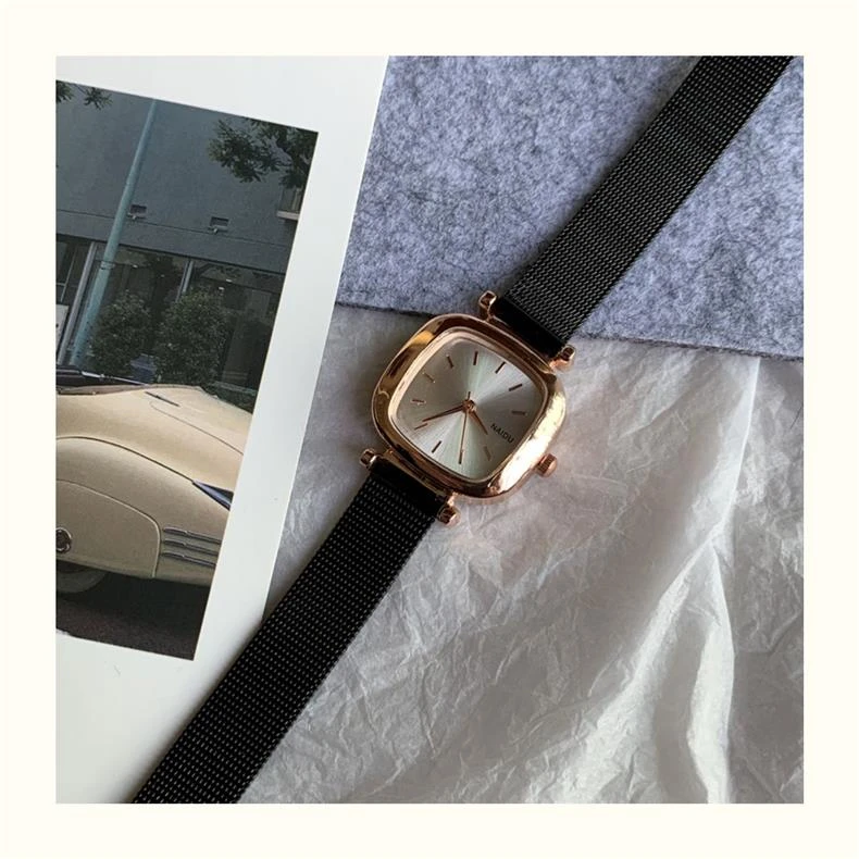 轻奢黑金小方糖手表女2023新款简约精致小巧表盘方形法国小众设计