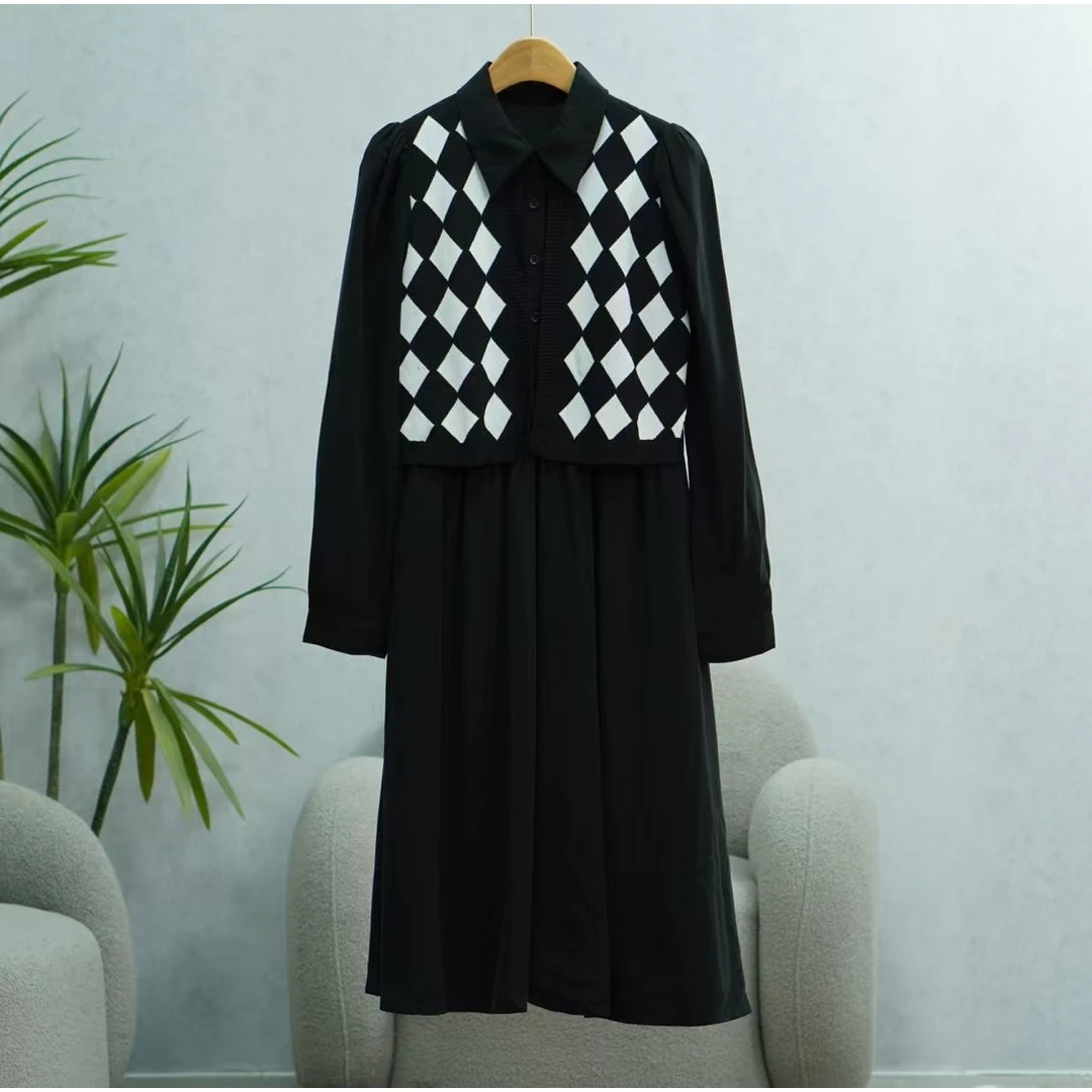 枺系列   WY311   女装简约时尚连衣裙黑色D1324005