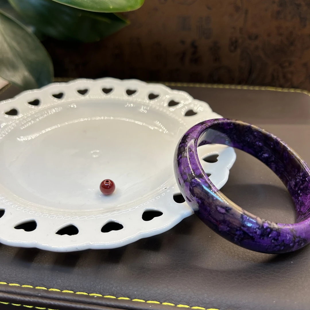 含辰砂工艺品含辰砂工艺品玉化酱紫手镯AA13