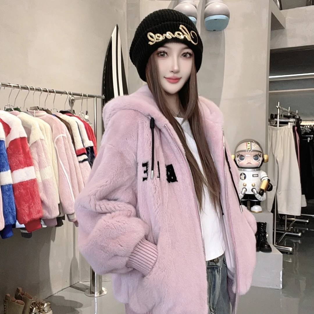 【SUSU推荐】2024冬季连帽棒球服版时尚休闲女士大外套-OB88377