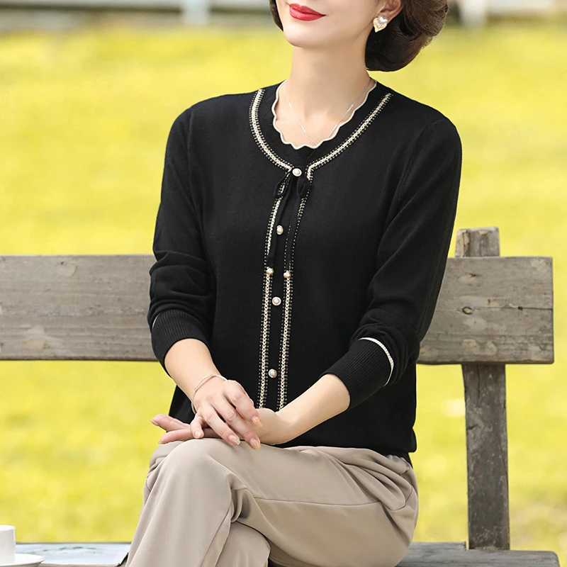 妈妈春装新款针织小衫中年女洋气短款上衣中老年纯色打底衫2206