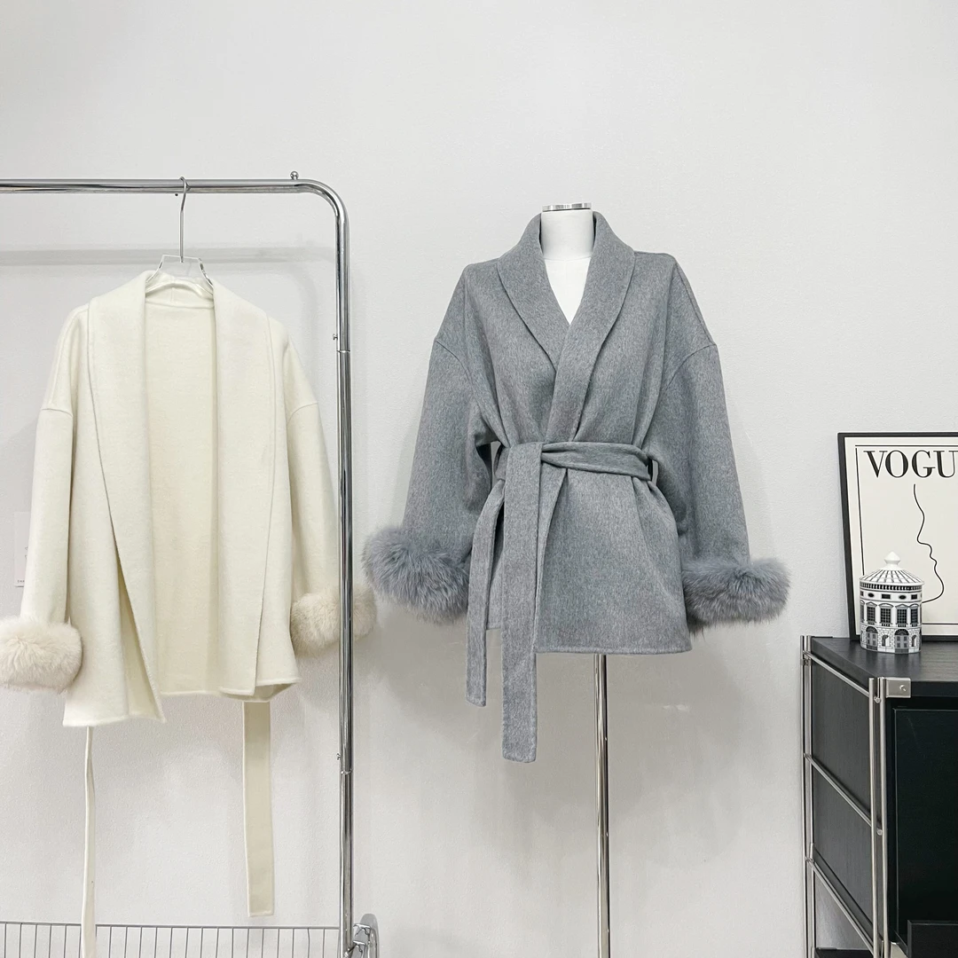 2023秋冬气质女爆款毛呢大衣冬季新款羊毛大衣狐狸毛短款大衣外套