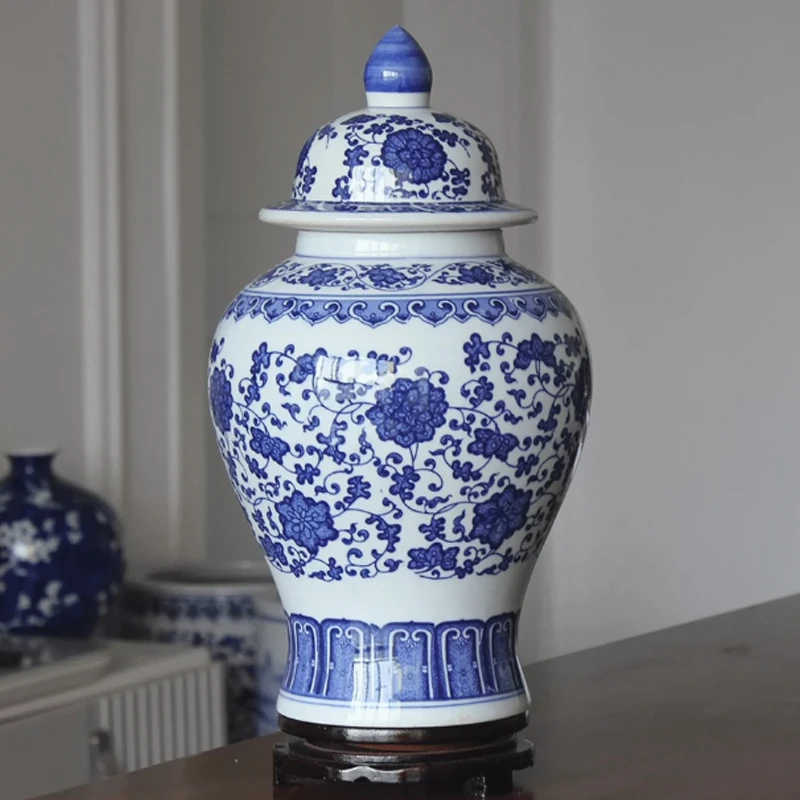 景德镇陶瓷青花缠枝莲将军罐