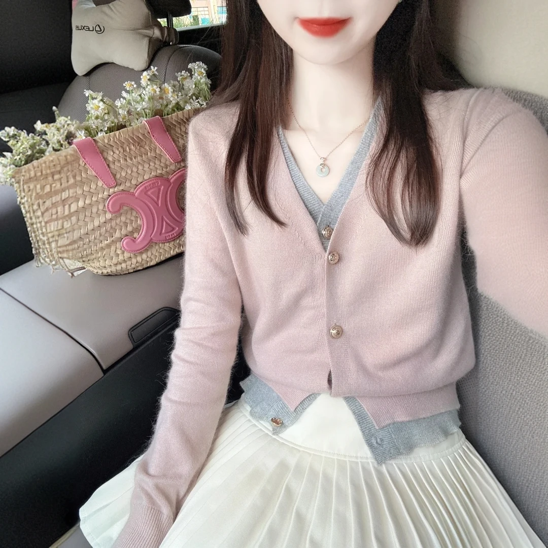 撞色假两件v领针织开衫女秋冬季新款新款韩系穿搭高级感粉色毛衣