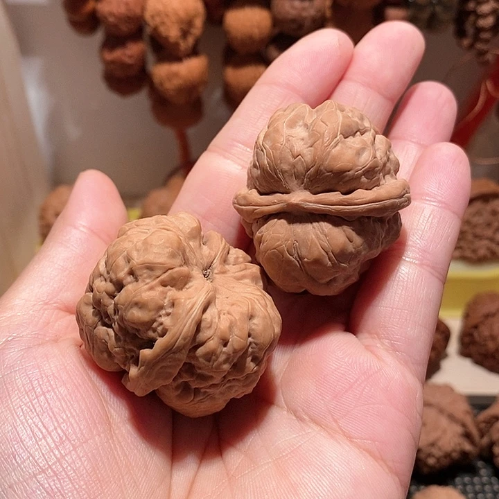 文玩核桃吊坠L*237尺蛤蟆头核桃