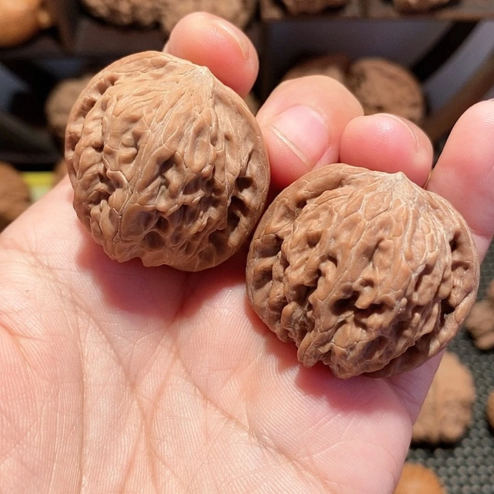 文玩核桃吊坠35尺磨盘核桃