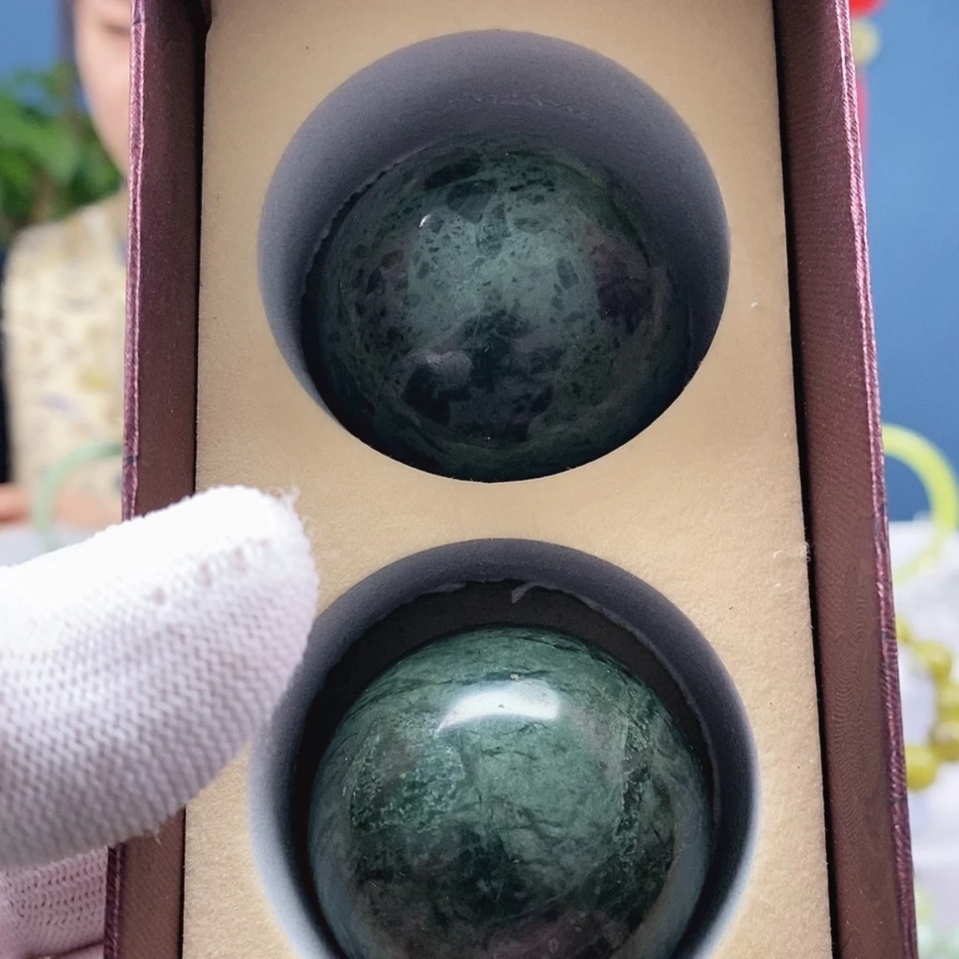 【闪购商品】蛇纹石玉手把件未镶嵌