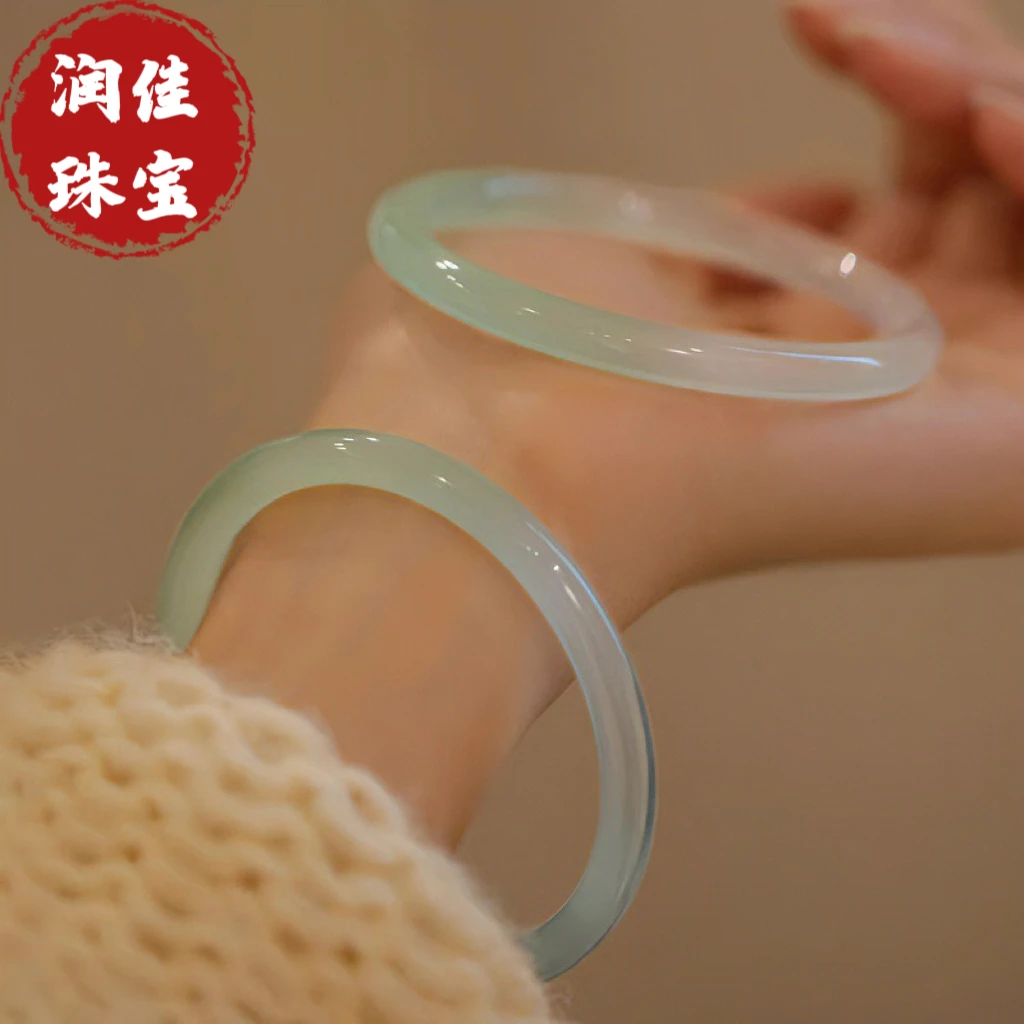 天然玛瑙玉髓白底飘绿手镯叮当镯远山黛细圆条美人镯玉石正品保真