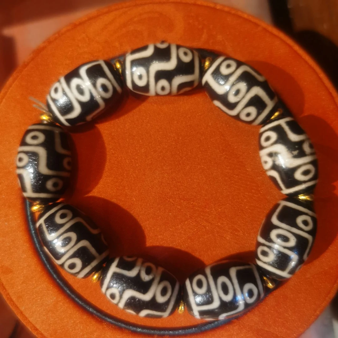 【闪购商品】九眼手串P3604C