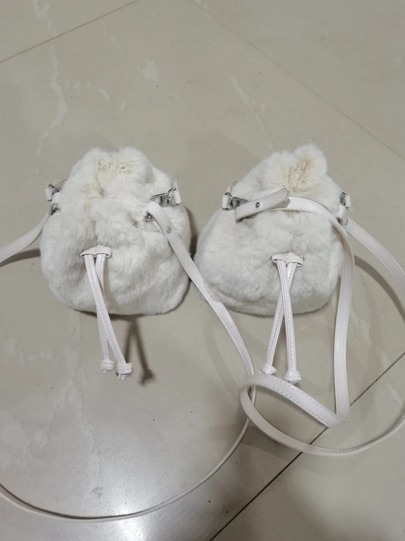 欧貂绒水桶包包直播间为准