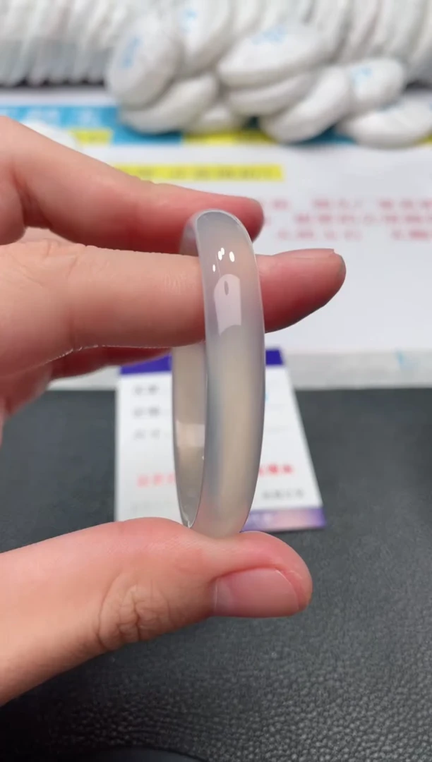 【闪购商品】玛瑙/玉髓手镯未镶嵌54++55ZZ