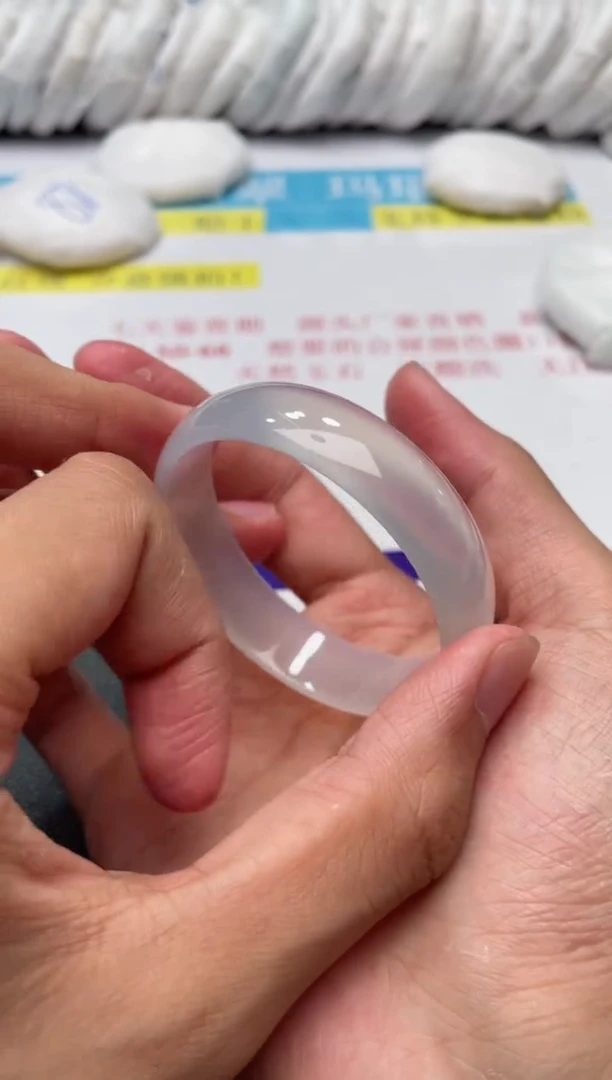 【闪购商品】玛瑙/玉髓手镯未镶嵌54++55ZK