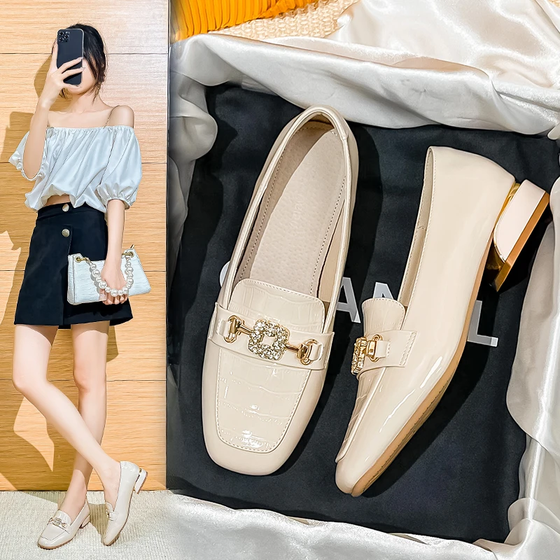 漆皮软皮软底方头单鞋女上班新款国潮百搭乐福鞋女通勤工作鞋大码